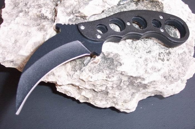 Claw-like Knife NK-Z352