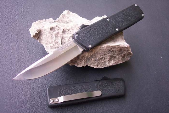 HZ-13 Switchblade Knife NK-Z643